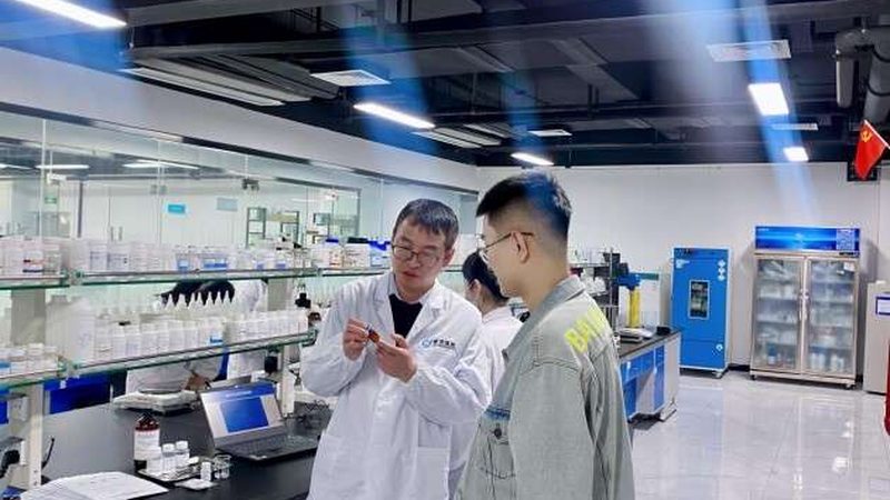 移液器外壳材质：揭秘其优缺点，助力科研精准操作**